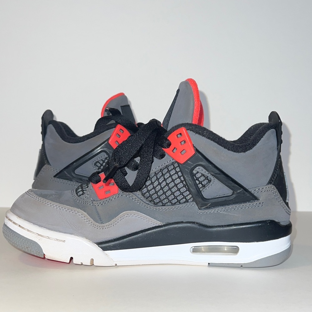 Air Jordan Flight 4 Retro "Infrared" Black Grey Red Youth GS Size 3.5Y - Picture 4 of 10